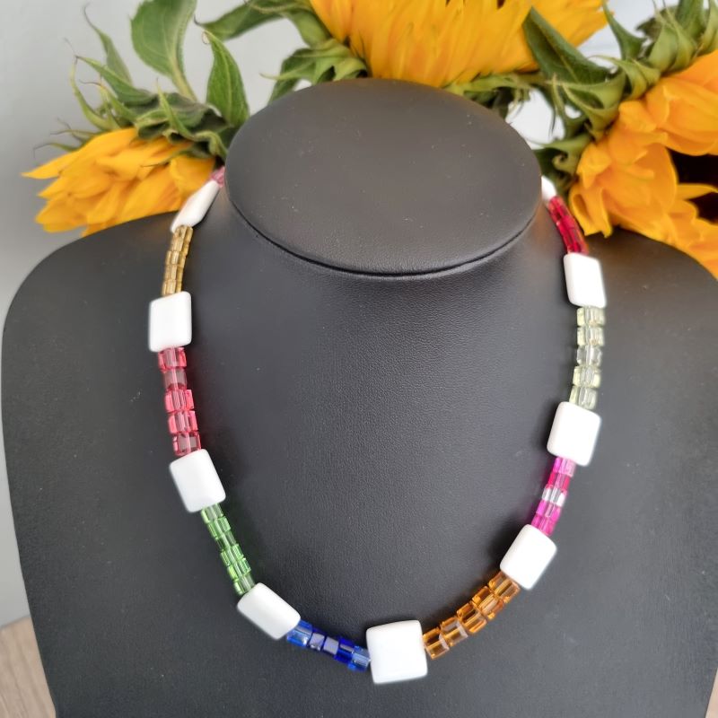 Square bead necklace 2025